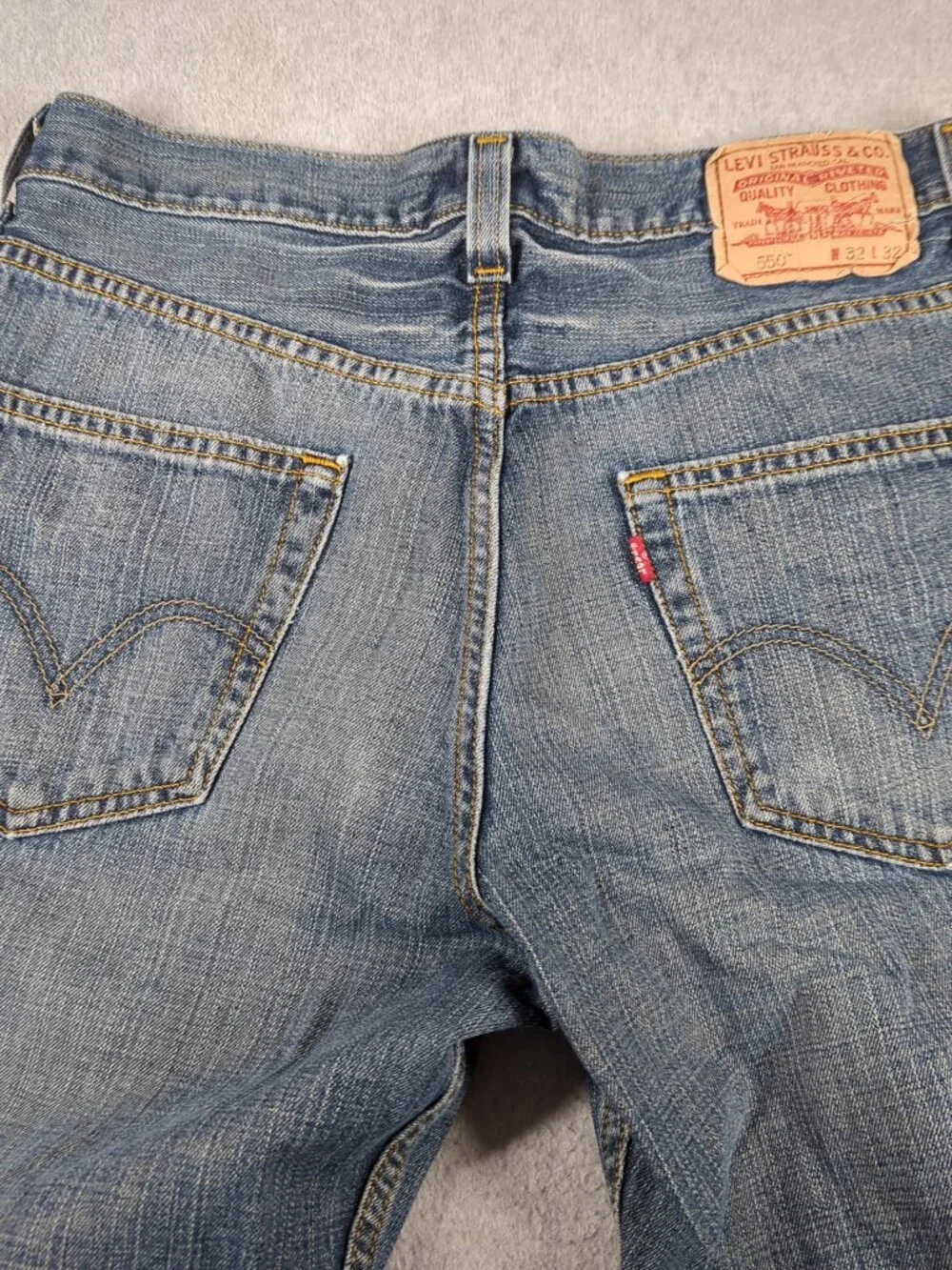 Levi's 550 Jeans Men's 32x32 (Fit 32x31) Blue Denim Relaxed Fit Straight Leg